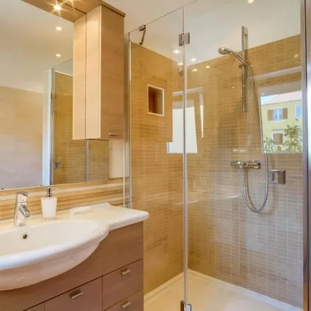 In With Terrace, Air Condition, Wifi, Dishwasher Apartamento