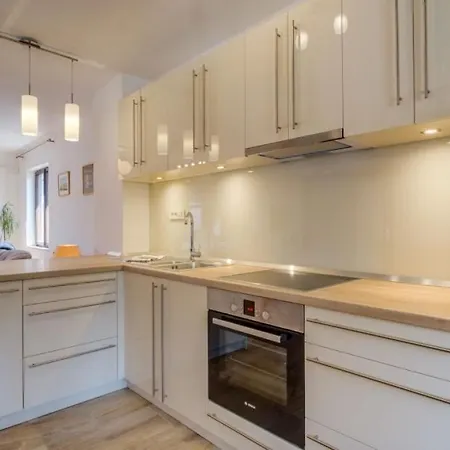 In With Terrace, Air Condition, Wifi, Dishwasher Apartamento *