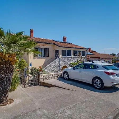 In With Terrace, Air Condition, Wifi, Dishwasher Mali Lošinj