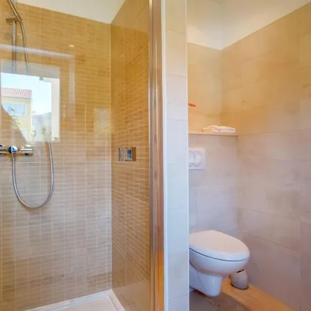 In With Terrace, Air Condition, Wifi, Dishwasher Apartament Mali Lošinj